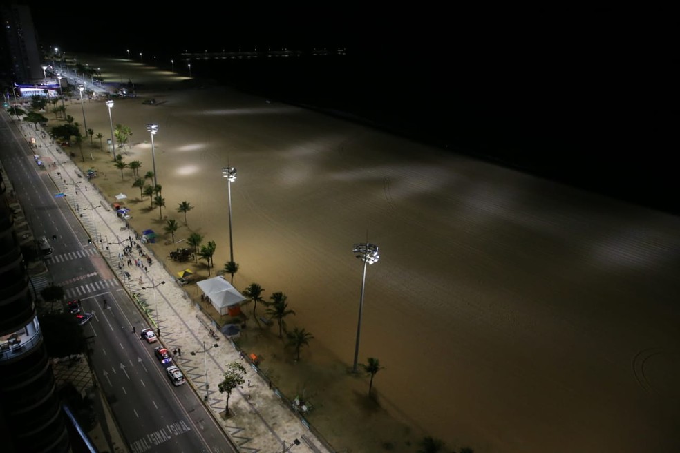 Aterro da Praia de Iracema sem festas em 31 de dezembro de 2020 — Foto: Natinho Rodrigues