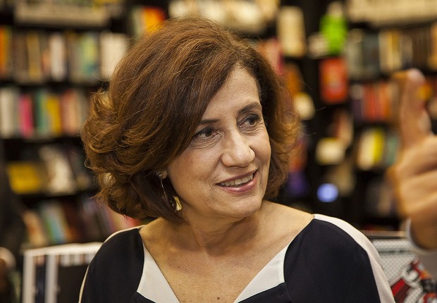 A jornalista Miriam Leitão no lançamento do livro A Verdade é Teimosa (Foto: Ana Vitale)
