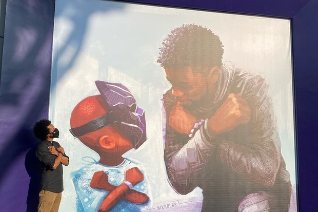 Mural em homenagem a Chadwick Boseman (Foto: Reprodução/Instagram)