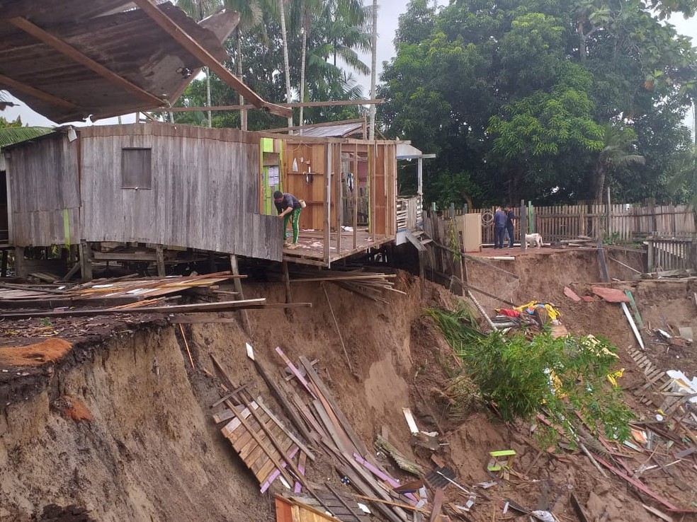 Boca do Acre decreta situação de emergência após agravamento do fenômeno 'terras caídas' — Foto: Defesa Civil de Boca do Acre/Divulgação
