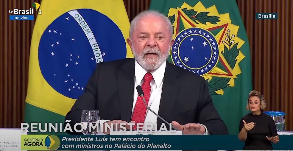 Lula faz reunião com ministros no Palácio do Planalto após se recuperar de broncopneumonia — Foto: TV Brasil/Reprodução