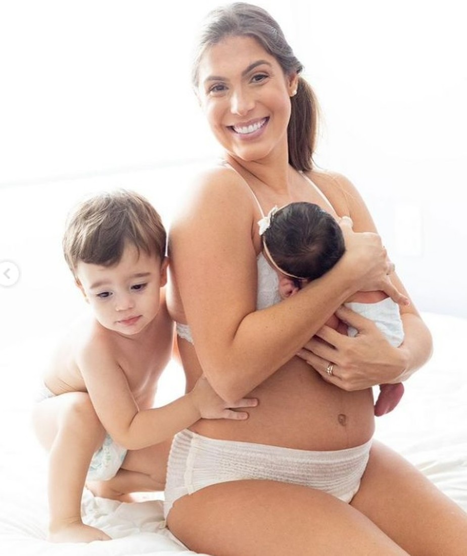 Bia Feres mostra maternidade real