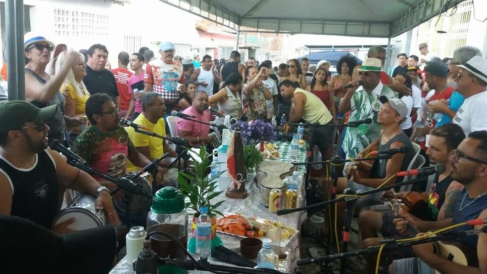 Samba Solidária arrecada doação para lar que atende idosos em Mãe Luiza, na Zona Leste de Natal — Foto: Divulgação 