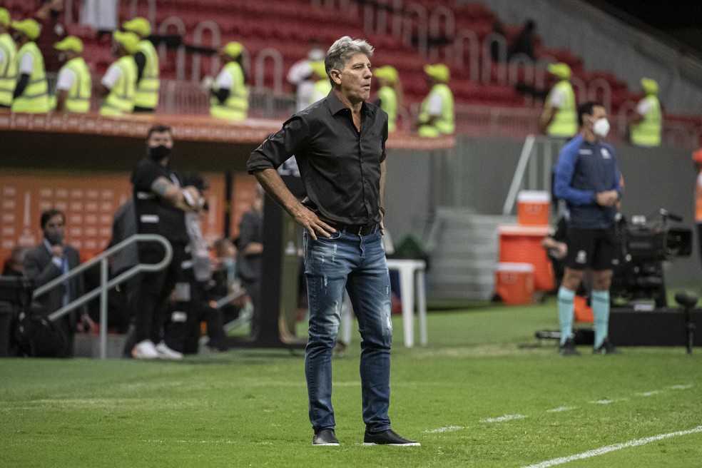 Renato Gaúcho durante a vitória do Flamengo sobre o Defensa y Justicia — Foto: Alexandre Vidal/Flamengo