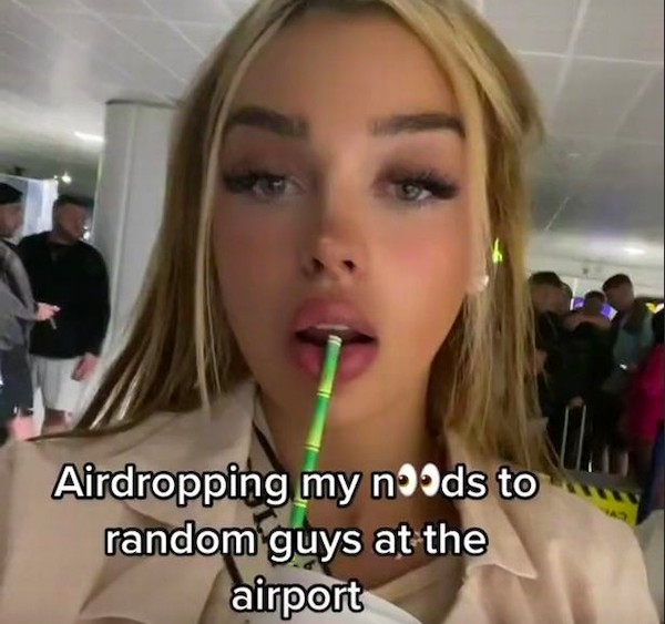 Modelo é detonada nas redes após enviar nudes para desconhecidos em aeroporto - Monet | Celebridades