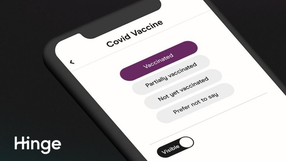 Hinge permite informar se o usuário tomou uma, duas ou nenhuma dose da vacina contra covid — Foto: Hinge/BBC
