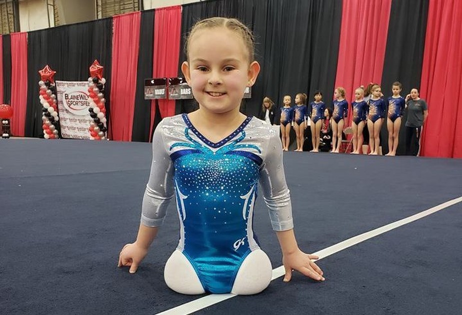 Menina Que Nasceu Sem Pernas Mostra Talento E Se Destaca Na Ginastica Artistica Ginastica Artistica Ge