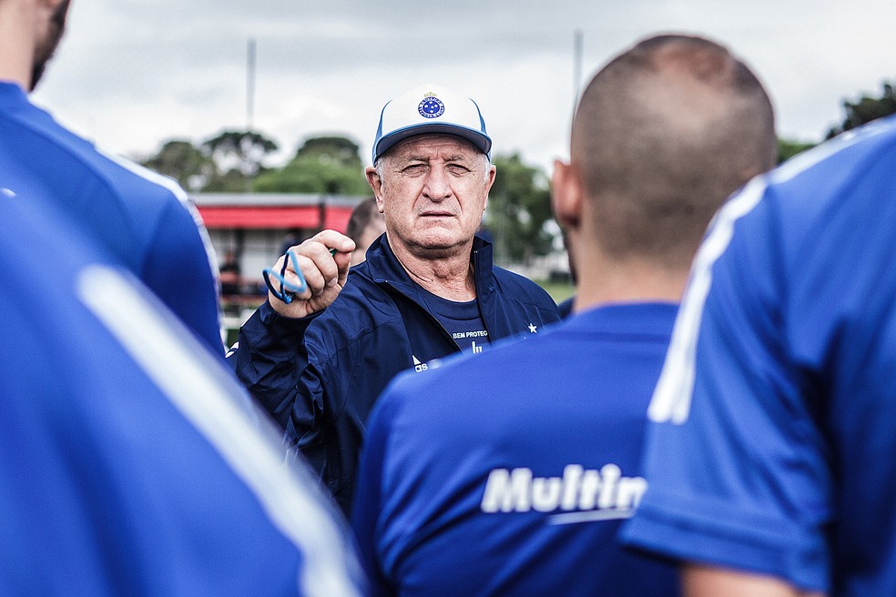 Felipão pode igualar maior sequência do Cruzeiro na Série B e dobrar pontuação do time na competição