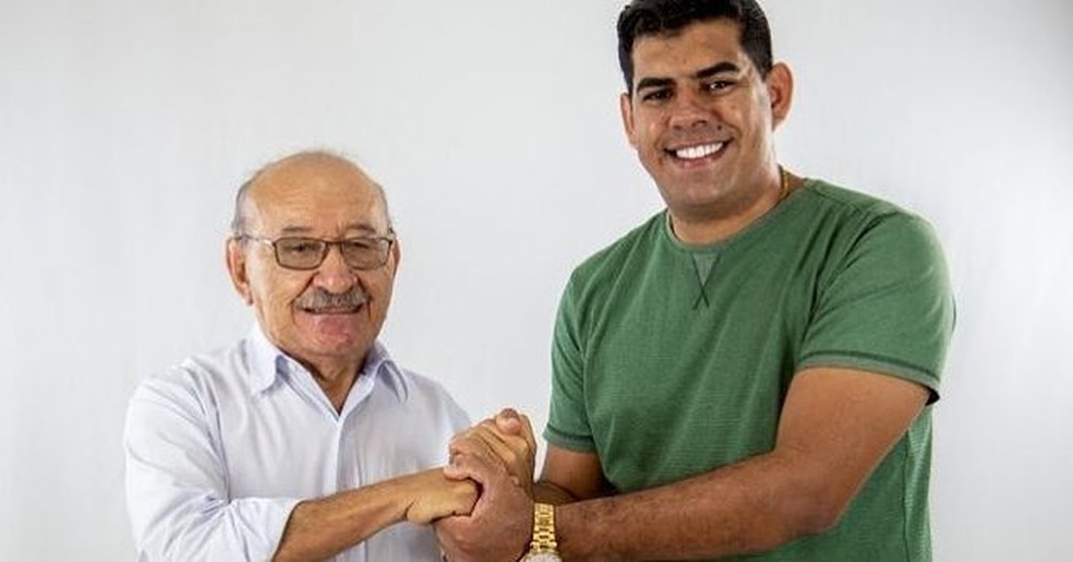 Expedito Pereira (à esquerda), apoiou o sobrinho Ricardo Pereira, na candidatura a vereador de Bayeux em 2020 — Foto: Reprodução/Instagram/jricardopereira_