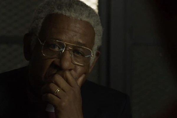 Forest Whitaker como Desmond Tutu (1931-2021) em cena de O Valor do Perdão (2017) (Foto: Reprodução)