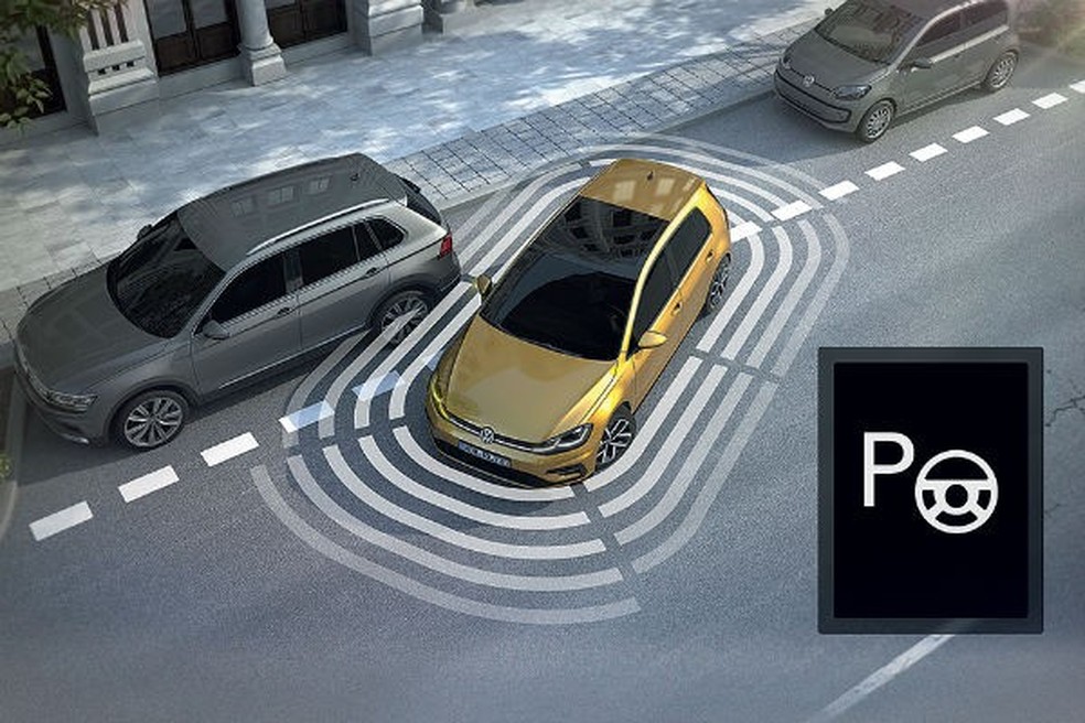 Veja o procedimento correto para estacionar um carro automático — Foto: Auto Esporte