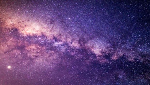 Bento defende que o Big Bang teria sido um momento da evolução do universo, não o seu princípio (Foto: Getty Images via BBC)