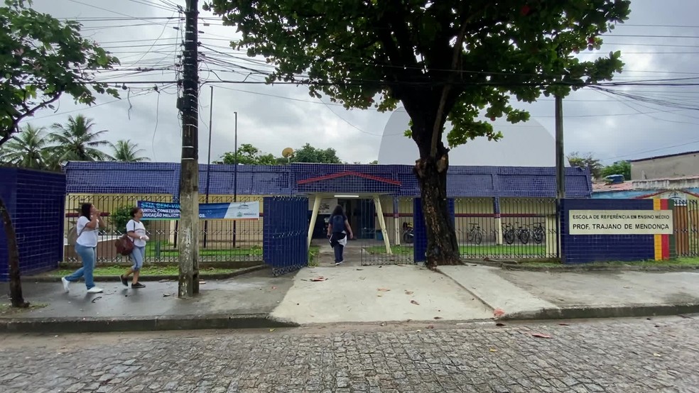 Erem Trajano de Mendonça fica no bairro de Jardim São Paulo, na Zona Oeste do Recife — Foto: Reprodução/TV Globo