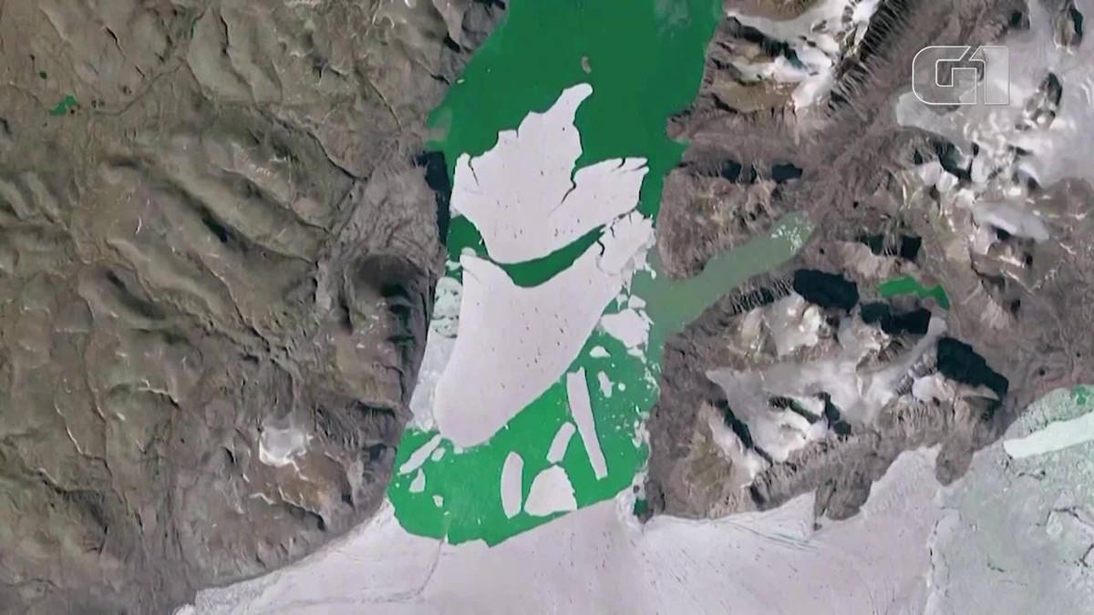 Ponto mais alto da Groenlândia registra chuva pela primeira vez thumbnail