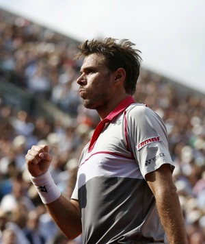 Stan Wawrinka x Roger Federer nas quartas de final de Roland Garros (Foto: Reuters)