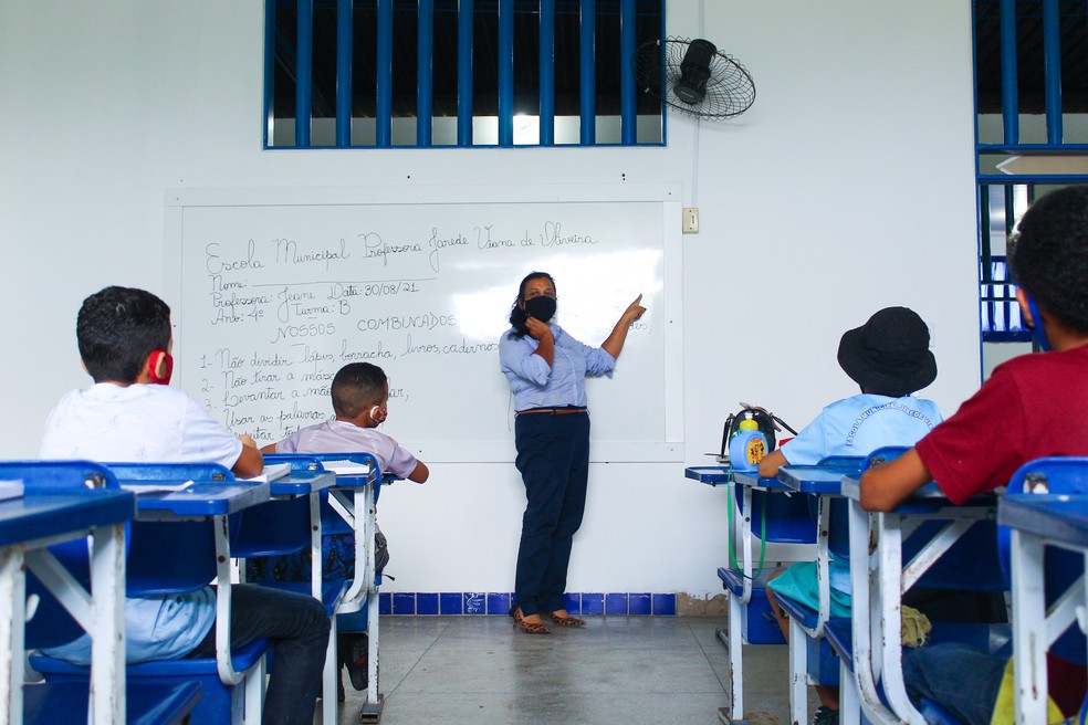 Concurso de Sobral com 700 vagas para professor inicia período de inscrição — Foto: Luan Oliveira