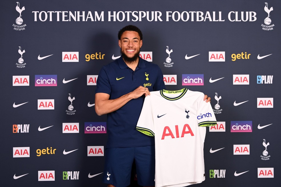 Tottenham anuncia contratação de Danjuma, ex-Villarreal — Foto: Divulgação