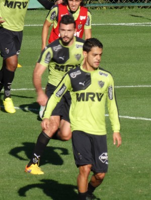 Dátolo e Josué Atlético-MG (Foto: Fernando Martins)