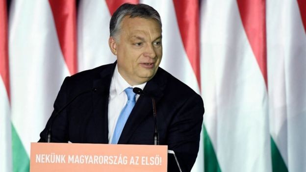 Na Hungria, Viktor Orbán (foto) tomou medidas para controlar a imprensa e os tribunais (Foto: EPA, via BBC News Brasil)