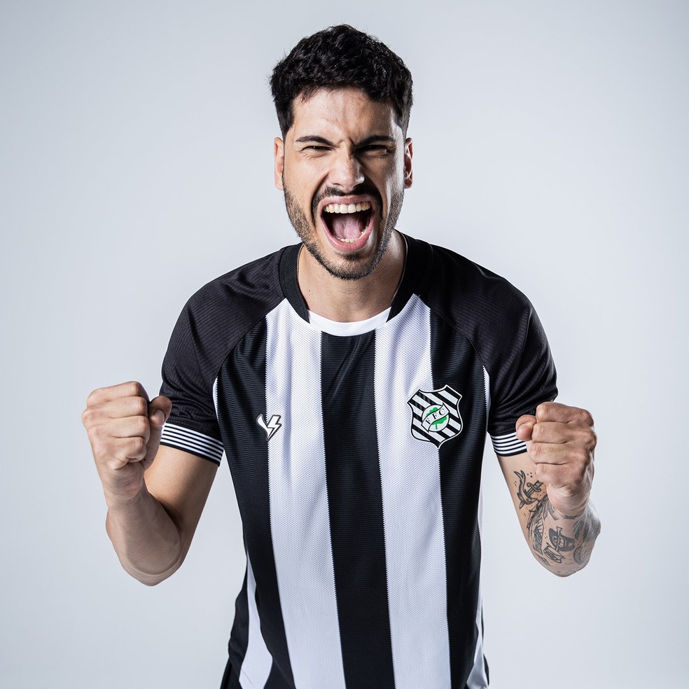 Camisa número 1 do Figueirense para a temporada 2023 — Foto: Divulgação/Figueirense 