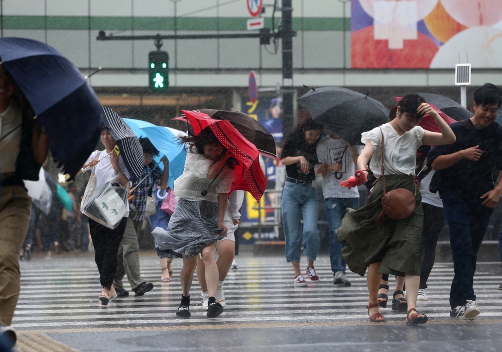 Tufao Jongdari Chega A Regioes Afetadas Por Inundacoes No Japao Mundo G1