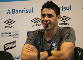 Grêmio tem segredo para sair da marcação do Inter na final, diz Giuliano