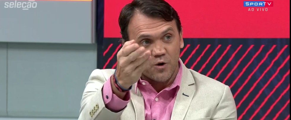 Petkovic fala sobre o rendimento do trio de ataque do Flamengo — Foto: SporTV.com