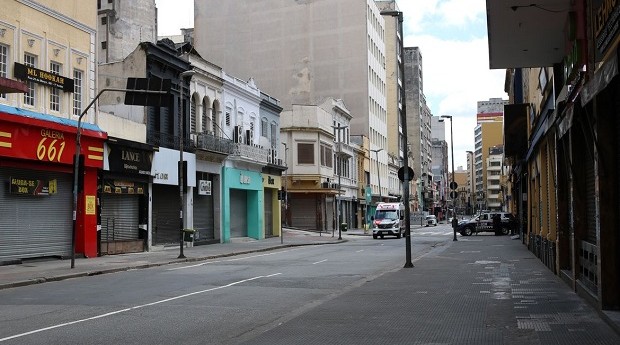 Lojas fechadas em São Paulo (Foto: Rovena Rosa/Agência Brasil)