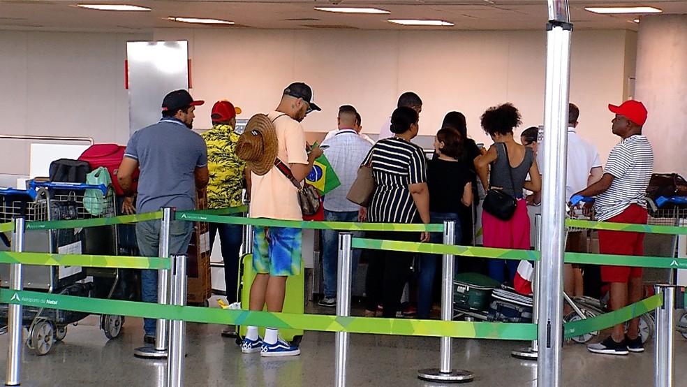 Trinta cubanos que atuavam no Rio Grande do Norte pelo Mais MÃ©dicos deixaram o estado potiguar nesta quarta-feira (5) â€” Foto: ReproduÃ§Ã£o/Inter TV Cabugi