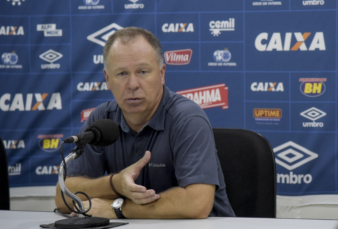 Momento do Cruzeiro exige sacrifício do elenco para suportar cansaço e maratona