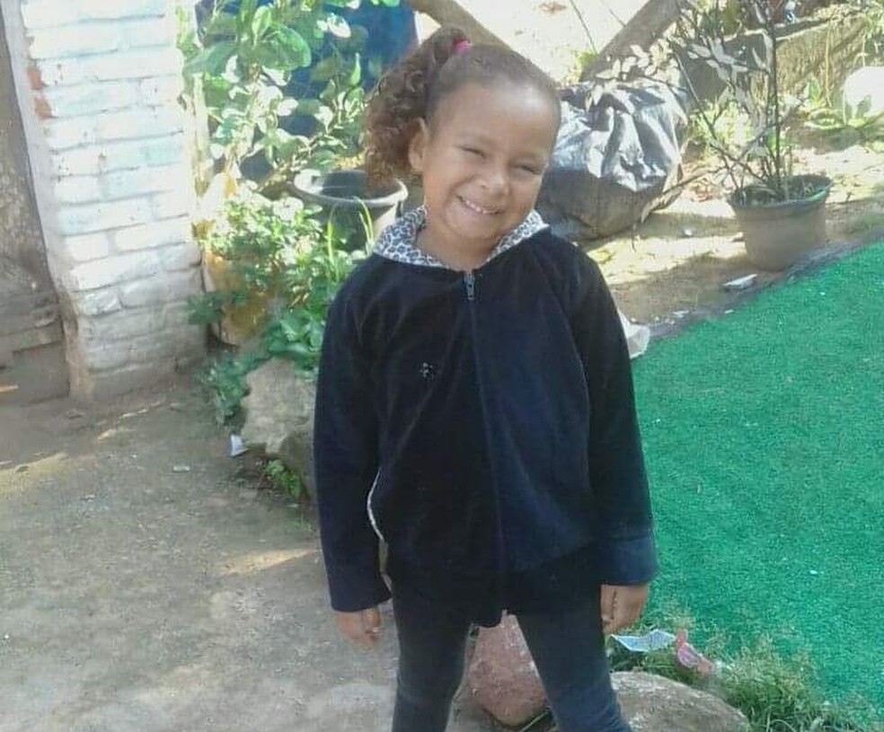 Kauani Cristhiny, de 6 anos, foi encontrada morta em MongaguÃ¡, SP â€” Foto: Arquivo Pessoal/Diana Soares