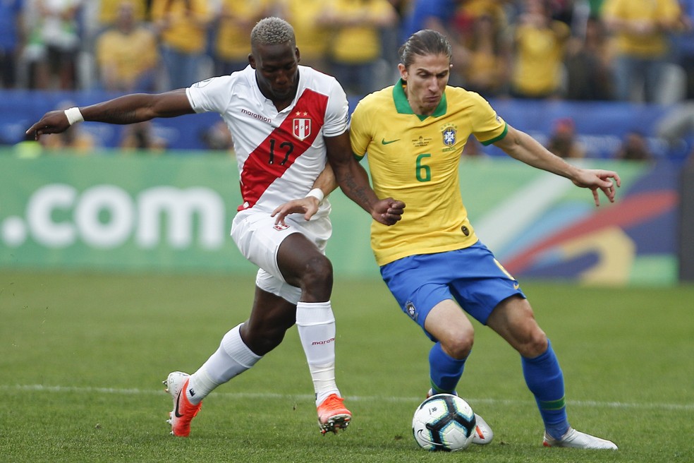 Flamengo fez proposta e aguarda resposta de Filipe Luís após a Copa América — Foto: Miguel Schincariol/AFP