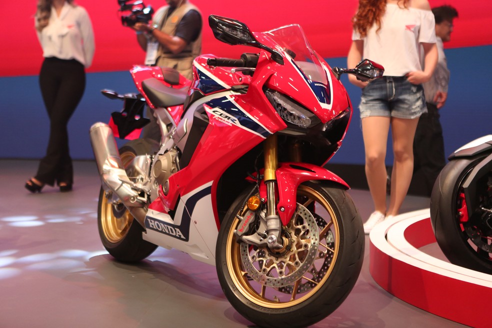 Honda CBR Fireblade no Salão Duas Rodas 2017 (Foto: Marcelo Brandt/G1)