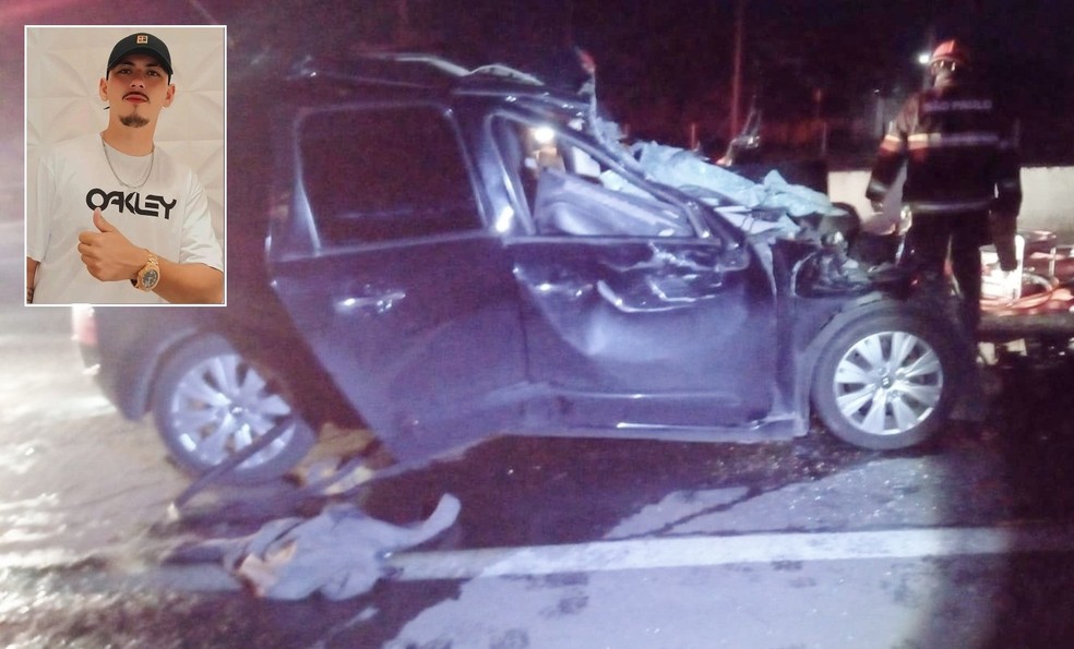 Jovem de 22 anos morre após bater carro na traseira de carreta em rodovia de Marília — Foto: Marília Notícia/Divulgação