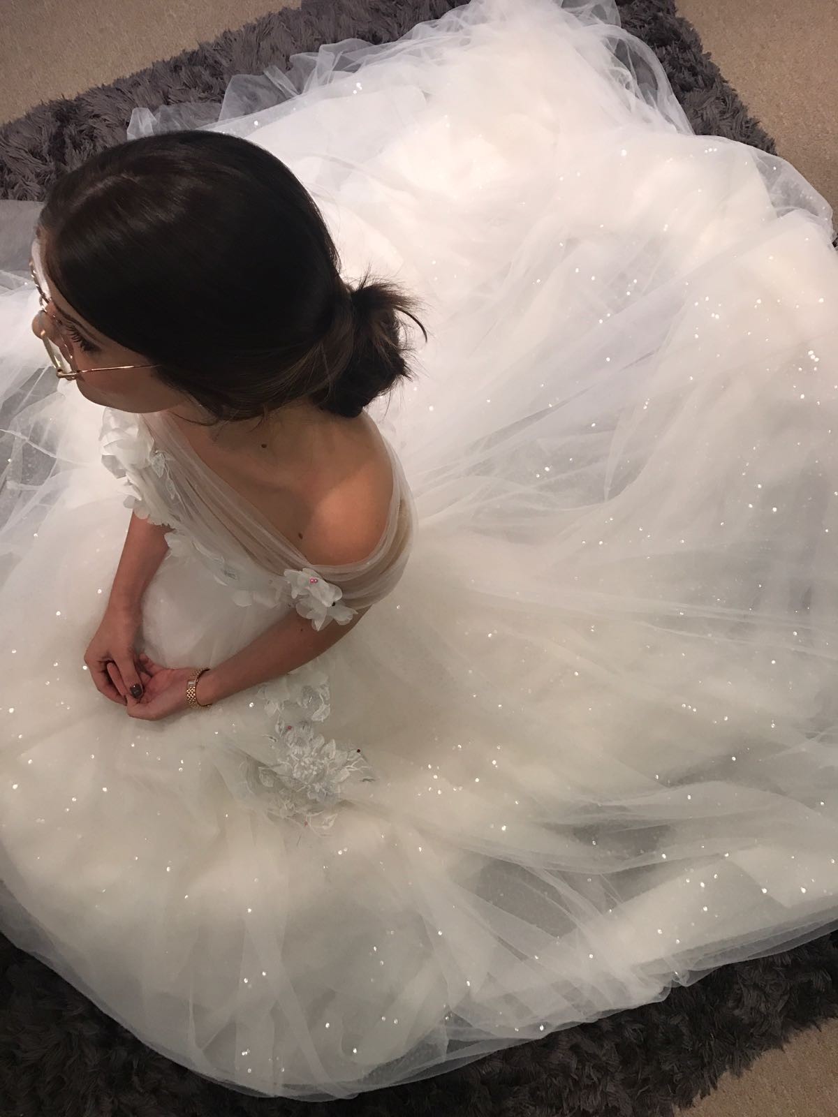 O vestido de noiva de Camila Queiroz  (Foto: Reprodução )