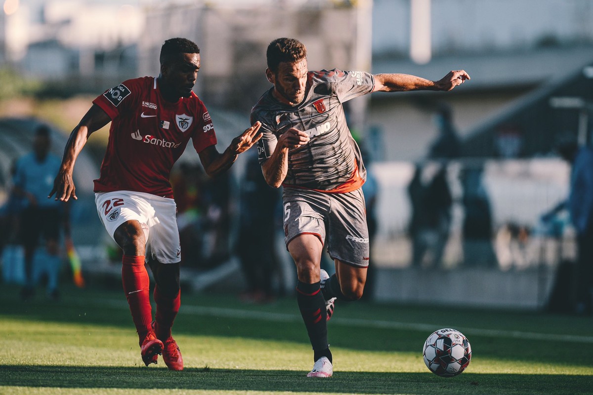 Com gols brasileiros, Santa Clara vence o Braga e completa rodada das