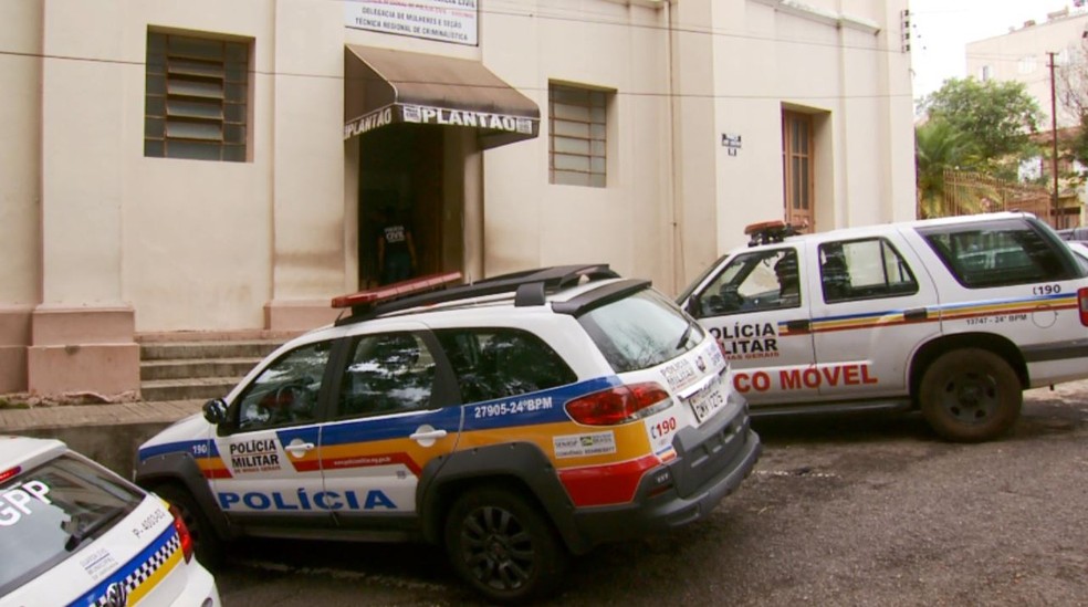 Presos foram levados para a delegacia de Varginha (MG) — Foto: Reprodução EPTV