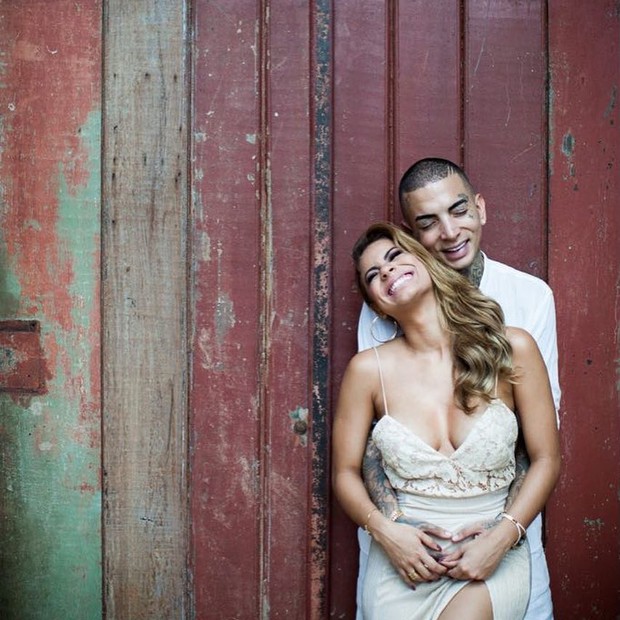 MC Guimê e Lexa fazem ensaio pré-casamento (Foto: Reprodução/Instagram)