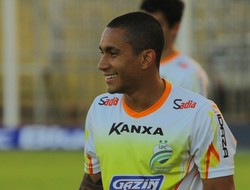 Bruninho, atacante, Luverdense (Foto: Felipe Nischor/Luverdense Esporte Clube)