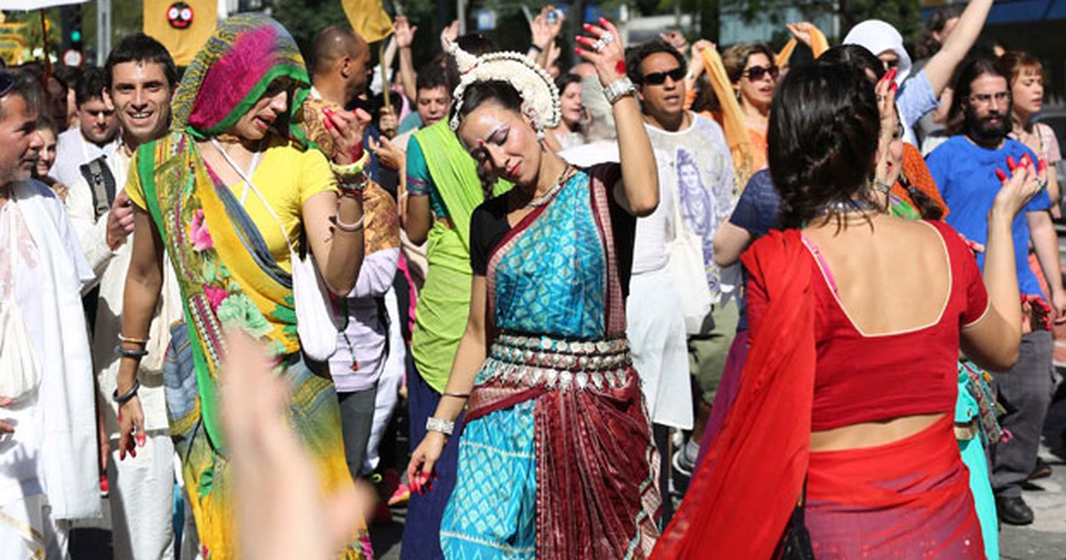 Festival Hare Krishna promove festa indiana na Av. Paulista