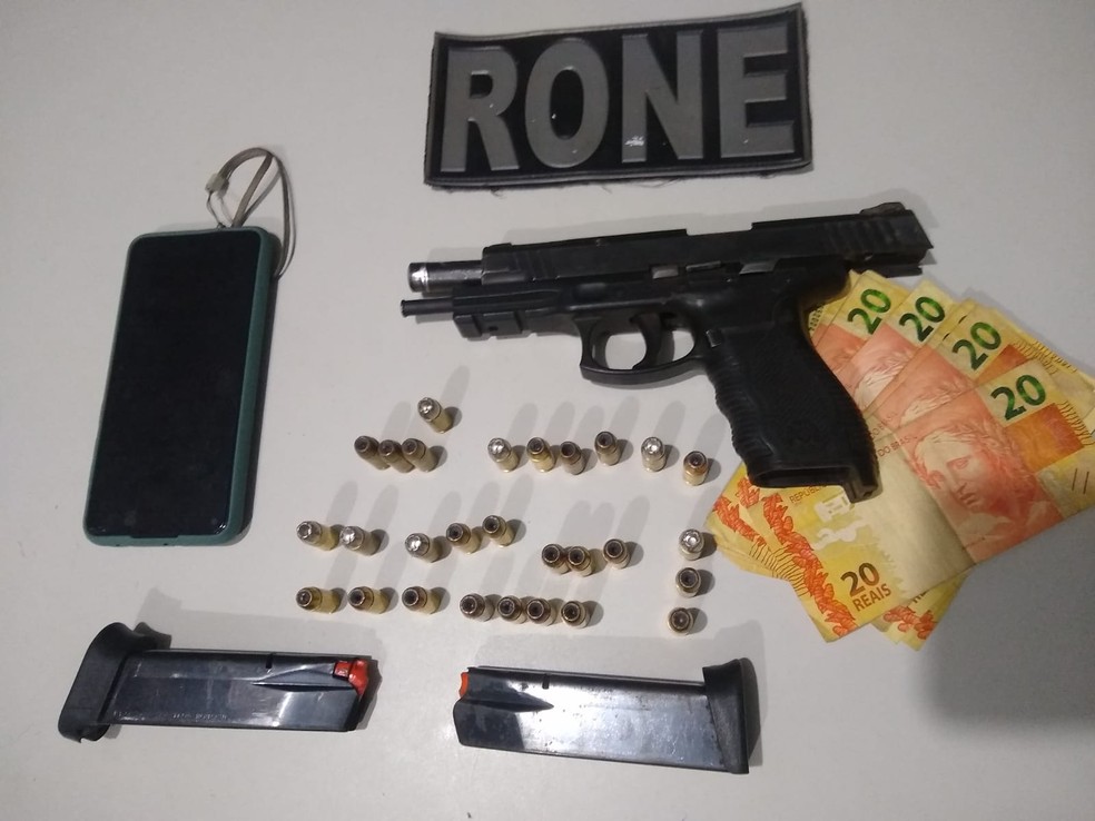 Objetos apreendidos pelo Rone — Foto: Divulgação/PM-PI