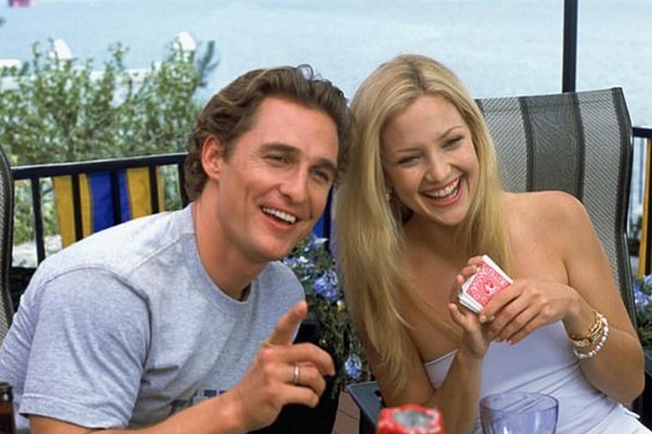 Kate Hudson e Matthew McConaughey. em cena de Como Perder um Homem em 10 Dias (2003) (Foto: Reprodução)