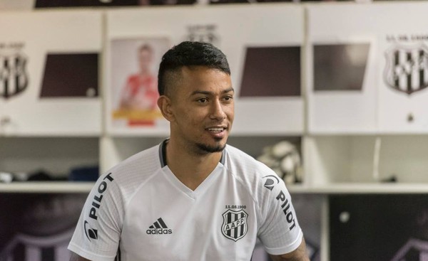 Com artilharia e volta ao Corinthians no horizonte, Lucca decide ficar na Ponte