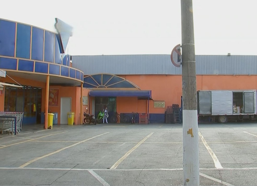 Caso foi em supermercado de Itapetininga (SP) — Foto: Reprodução/TV TEM