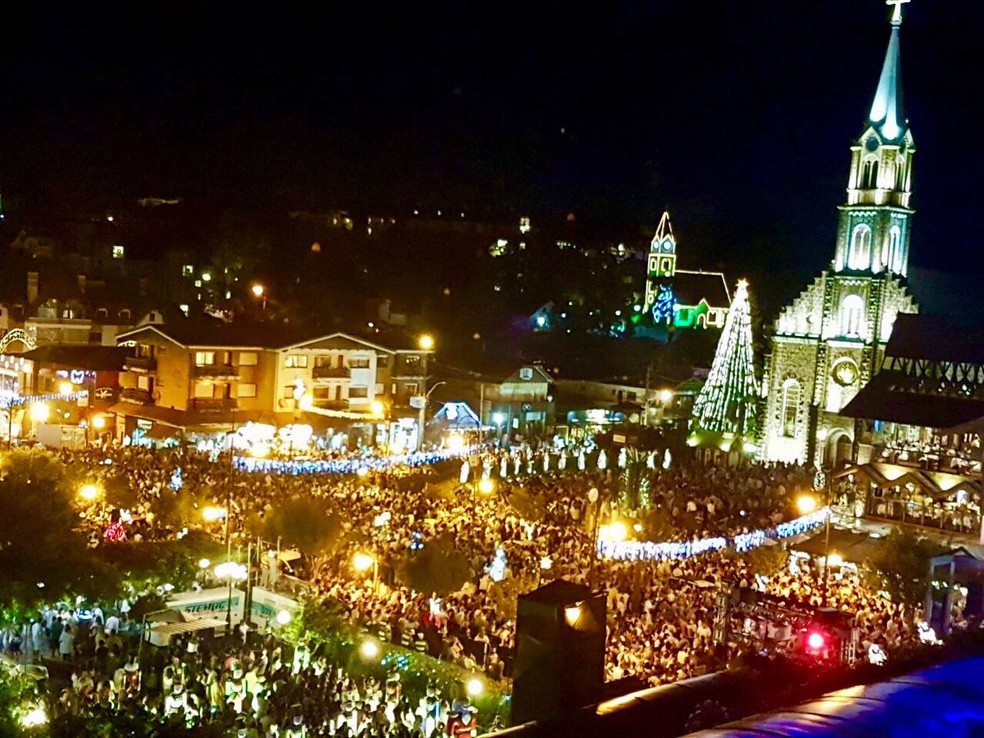Gramado teve festa de Ano Novo com presença de turistas (Foto: Edson Erdmann)