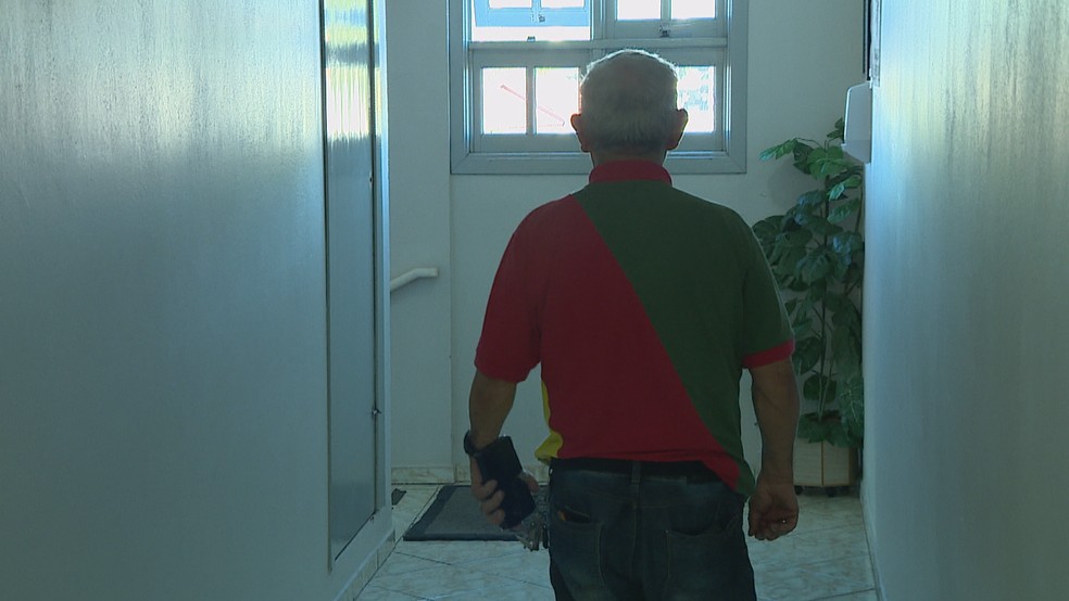 Homem  de 71 anos relata ter sido vítima de golpe após ganhar na Mega-Sena em Viamão — Foto: Reprodução/RBS TV