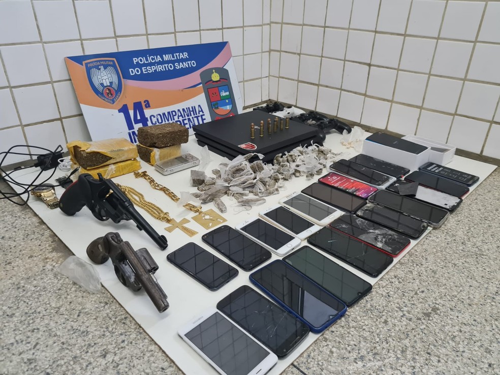 Policia prendeu integrantes de quadrilha que roubava lojas de celulares — Foto: Divulgação/Polícia Civil
