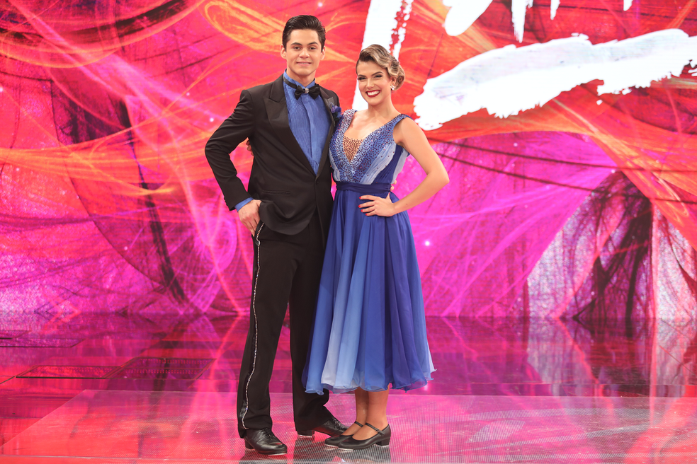 Lucas Veloso e Nathália Melo no 'Dança dos Famosos' (Foto: TV Globo)
