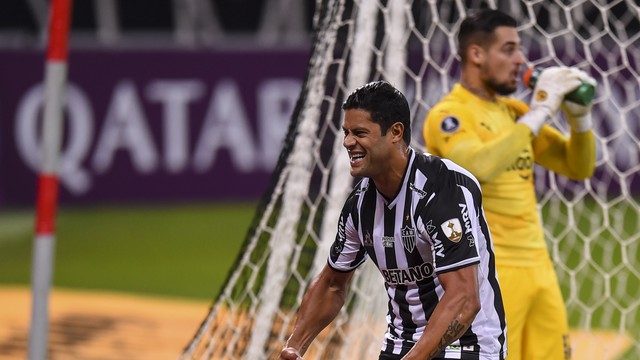 Hulk marcou dois contra o Cerro Porteño