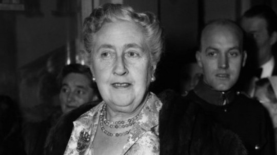 Romances de Agatha Christie têm trechos 'potencialmente ofensivos' removidos de novas edições